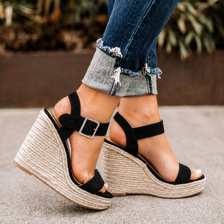 Emery Promenade Wedge Pumps – Black
