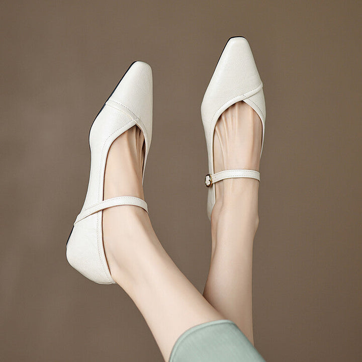Darcy Halo Casual Flats by Perlamila