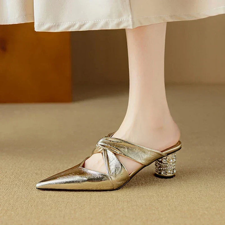 Arielle Luster Elegant Pumps by Perlamila