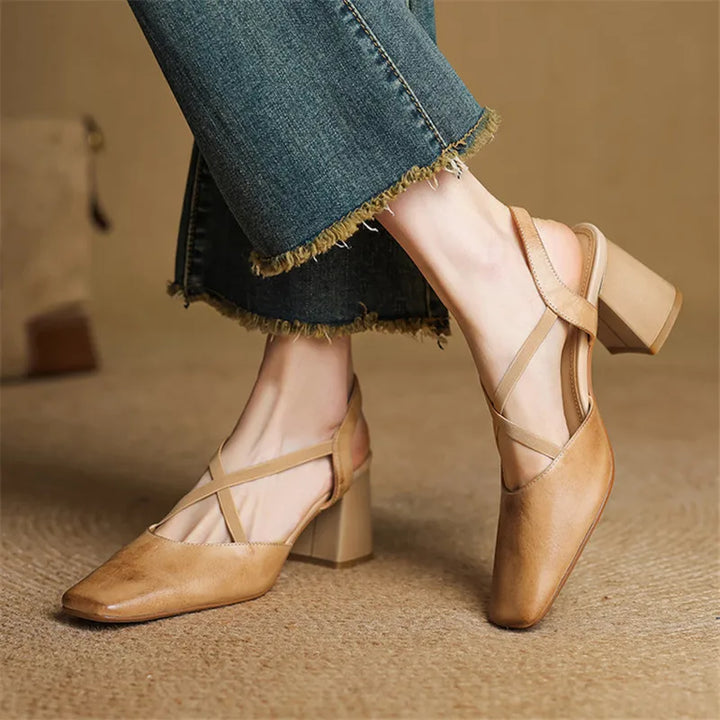 Nola Luster Elegant Pumps by Perlamila