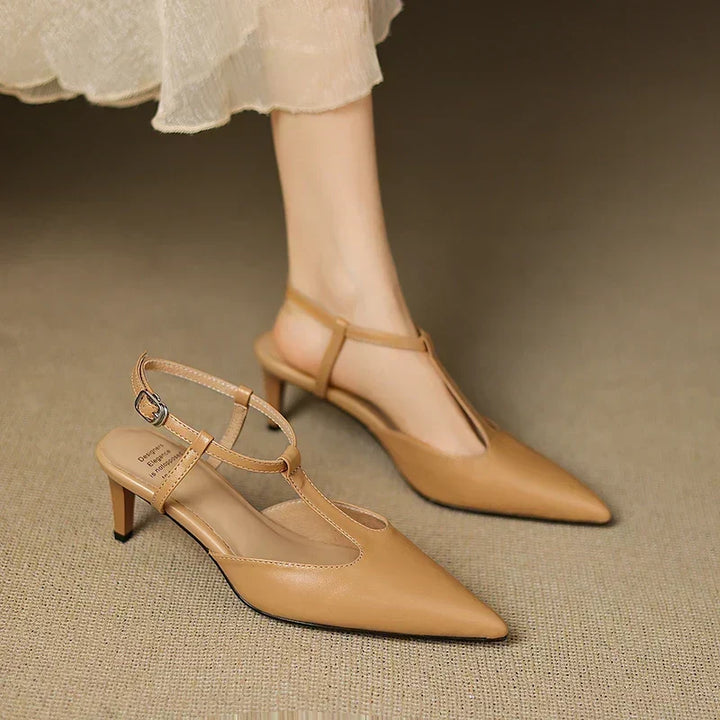 Iris Solace Elegant Pumps by Perlamila