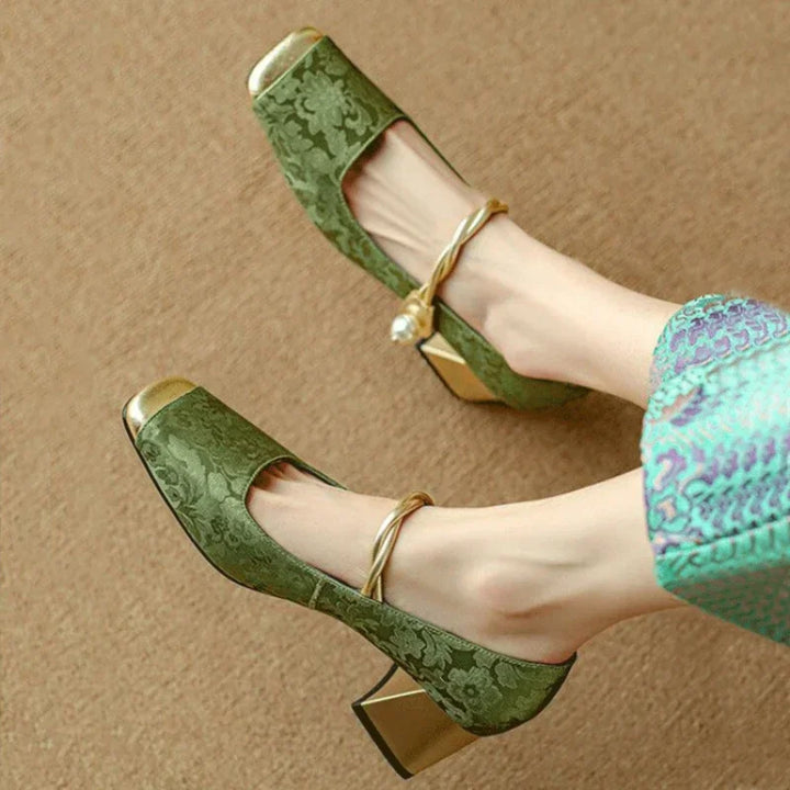 Della Solace Block-Heel Pumps by Perlamila