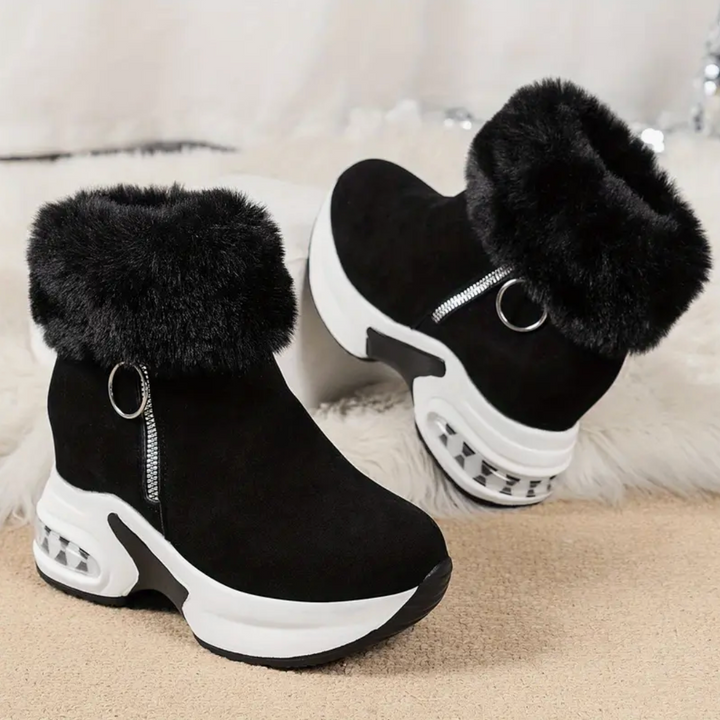Rowan Chime Winter Boots by Perlamila