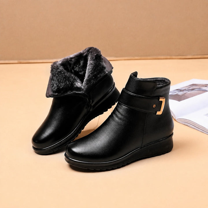 Reagan Lagoon Ankle Boots – Black