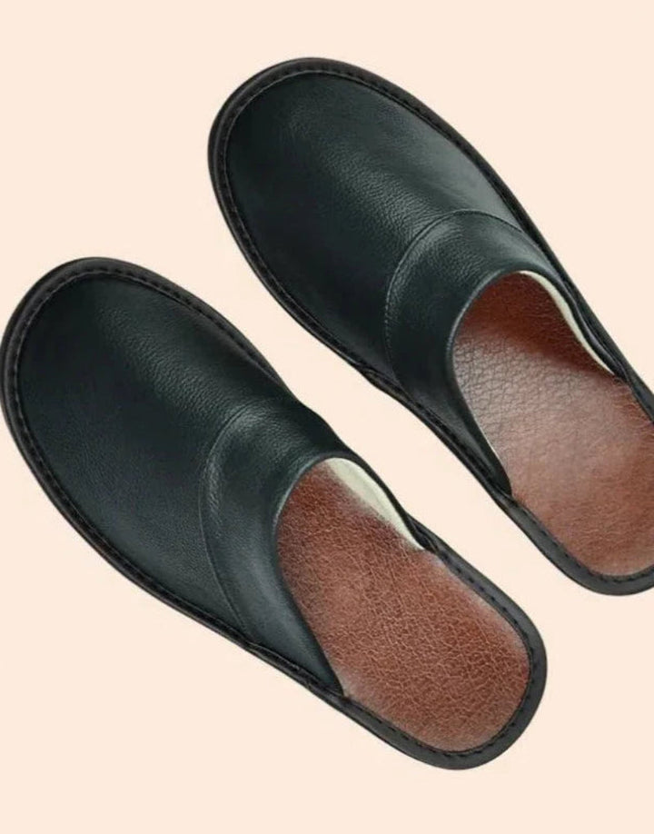 Sage Riviera Indoor Slippers – Black