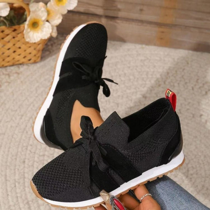 Kelsey Lagoon Everyday Sneakers – Black