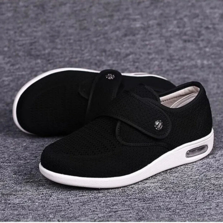 Kennedy Lagoon Everyday Sneakers – Black