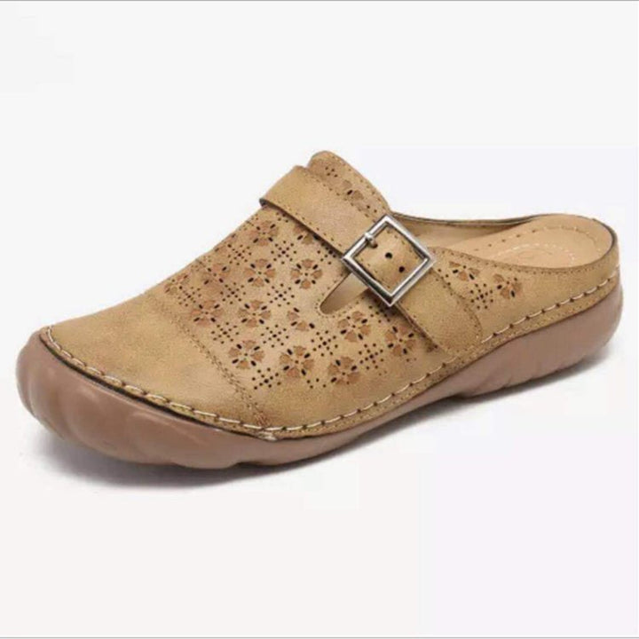 Kennedy Lyric Clogs – Beige